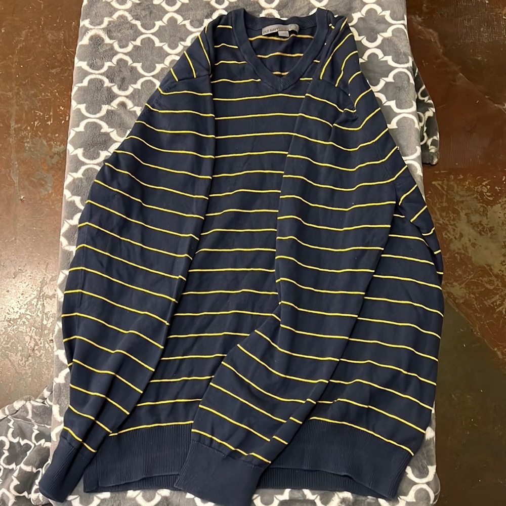 Old Navy Crew Neck